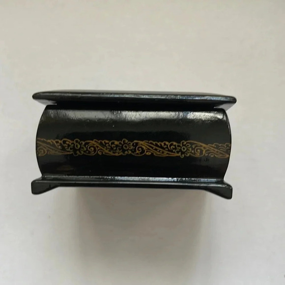 Vintage Russian lacquered troika box - Picture 4 of 4